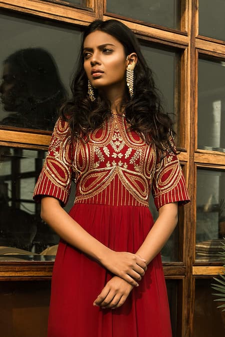 Shop Samatvam By Anjali Bhaskar Maroon Viscose Georgette Round Embroidered Jumpsuit at Aza Fashions Shop_Samatvam By Anjali Bhaskar_Maroon Viscose Georgette Round Embroidered Jumpsuit _at_Aza_Fashions