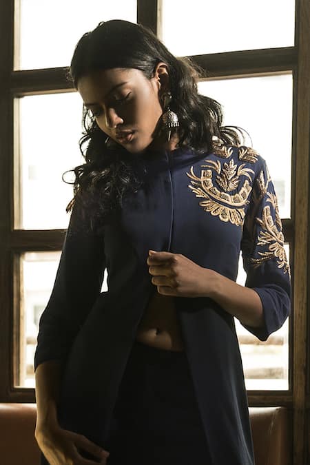 Shop Samatvam By Anjali Bhaskar Black Viscose Georgette Round Embroidered Jacket And Pant Set at Aza Fashions Shop_Samatvam By Anjali Bhaskar_Black Viscose Georgette Round Embroidered Jacket And Pant Set _at_Aza_Fashions