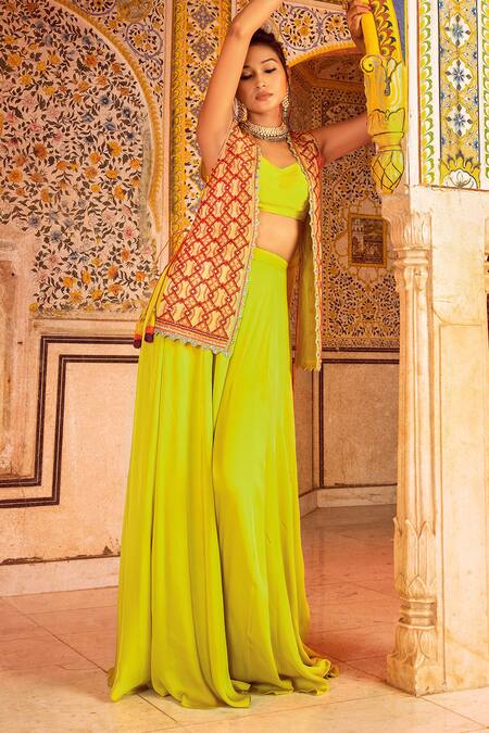 Supria Munjal Green Chanderi And Satin Georgette Thread & Sequin V Neck Jacket & Palazzo Set Online at Aza Fashions Supria Munjal_Green Chanderi And Satin Georgette Thread & Sequin V Neck Jacket & Palazzo Set _Online_at_Aza_Fashions