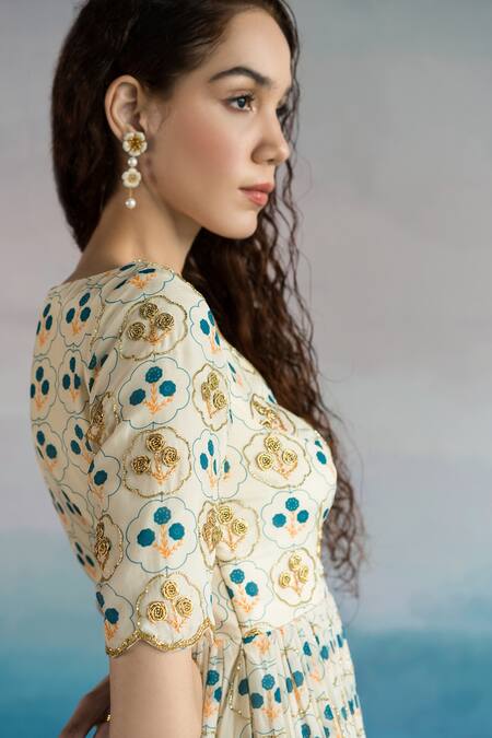 Buy EASE Off White Crepe, Georgette, Viscose Organza Print Peplum Kurta Dhoti Pant Set Online at Aza Fashions Buy_EASE_Off White Crepe, Georgette, Viscose Organza Print Peplum Kurta Dhoti Pant Set _Online_at_Aza_Fashions