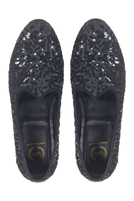Domani Black Handcrafted Velvet Sequin Juttis Online at Aza Fashions Domani_Black Handcrafted Velvet Sequin Juttis _Online_at_Aza_Fashions