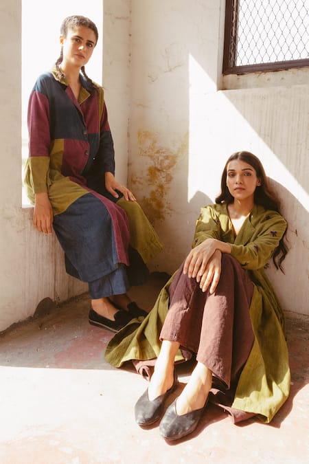 Buy Ayaka Green 100% Corduroy Lining 100% Embroidered Overlay Online at Aza Fashions Buy_Ayaka_Green 100% Corduroy Lining 100% Embroidered Overlay _Online_at_Aza_Fashions