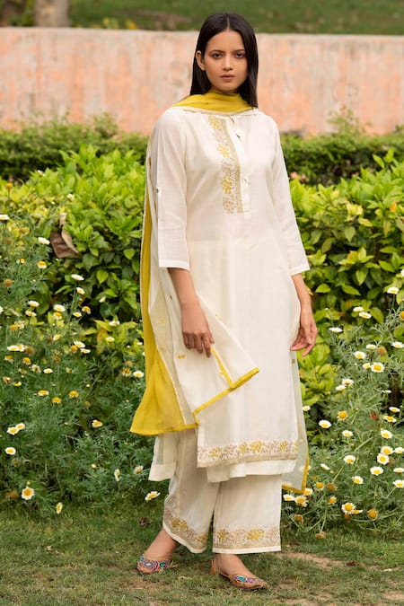 Priti Prashant Handwoven Kurta Set 