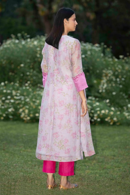 Shop Priti Prashant White Handwoven Mul Cotton Round Printed Kurta And Pant Set at Aza Fashions Shop_Priti Prashant_White Handwoven Mul Cotton Round Printed Kurta And Pant Set _at_Aza_Fashions