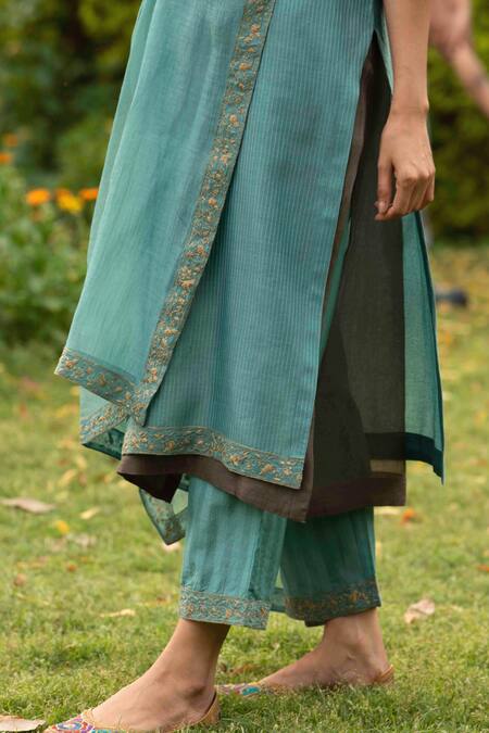 Shop_Priti Prashant_Blue Handwoven  Dupatta Mul Mandarin Collar Kurta Set _Online_at_Aza_Fashions