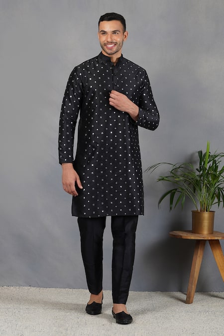 Eleven Brothers Uns Silk Embroidered Kurta Set 