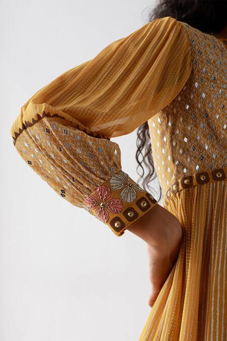 Shop_Surbhi Gupta_Yellow Kurta Georgette Trouser Cotton Silk Printed V And Pant Set  _Online_at_Aza_Fashions