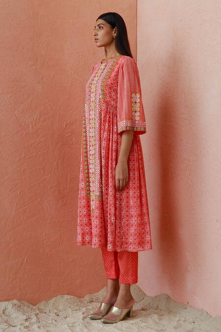 Buy_Surbhi Gupta_Pink Kurta Georgette Trouser Cotton Silk Round Printed And Pant Set _Online_at_Aza_Fashions