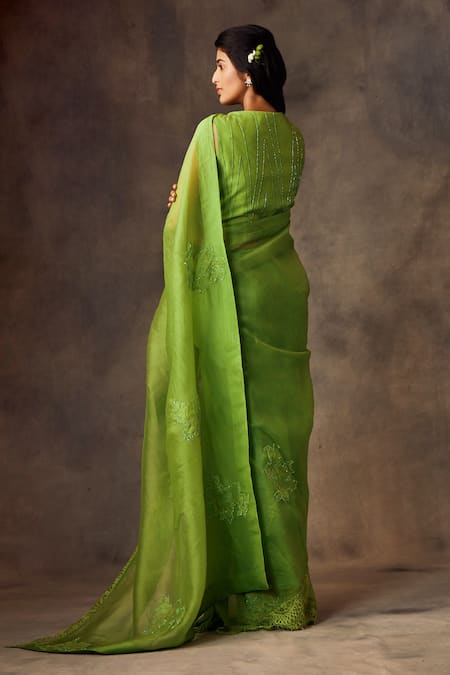 Shop Shilpi Gupta Green Silk Organza Embroidery Round Pre-draped Saree With Blouse at Aza Fashions Shop_Shilpi Gupta_Green Silk Organza Embroidery Round Pre-draped Saree With Blouse _at_Aza_Fashions