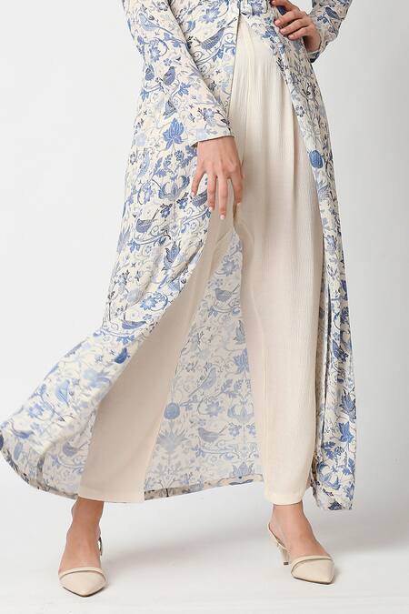 SAKSHI GIRRI_Blue Wrinkled Cotton Round Printed Jacket And Pant Set_at_Aza_Fashions