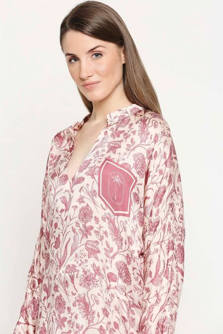 Buy SAKSHI GIRRI Pink Cotton Satin Notched Printed Co-ord Set Online at Aza Fashions Buy_SAKSHI GIRRI_Pink Cotton Satin Notched Printed Co-ord Set _Online_at_Aza_Fashions