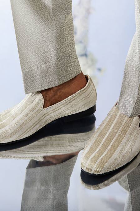 Shop Seema Gujral Silver Banarasi , Tissue Kiran Dori Work Striped Kurta Set Online at Aza Fashions Shop_Seema Gujral_Silver Banarasi , Tissue Kiran Dori Work Striped Kurta Set_Online_at_Aza_Fashions