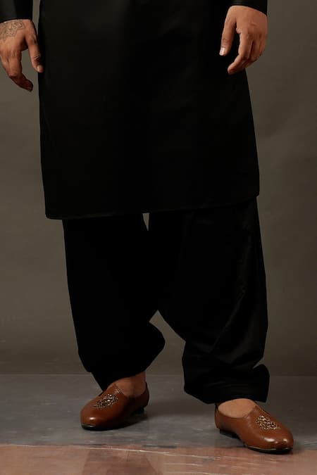 Shop Soniya G Black Cotton Blend Mirror Work Embroidered Pathani Set Online at Aza Fashions Shop_Soniya G_Black Cotton Blend Mirror Work Embroidered Pathani Set _Online_at_Aza_Fashions