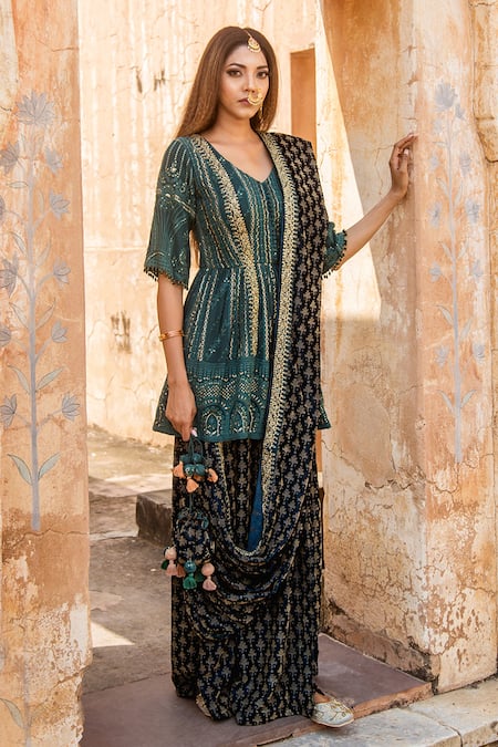 Shop_Soniya G_Green Velvet And Lucknowi V Neck Embroidered Kurta & Dhoti Pant _at_Aza_Fashions
