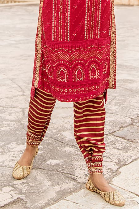 Shop Soniya G Red Lucknowi Chikankari Round Kurta Set Online at Aza Fashions Shop_Soniya G_Red Lucknowi Chikankari Round Kurta Set _Online_at_Aza_Fashions