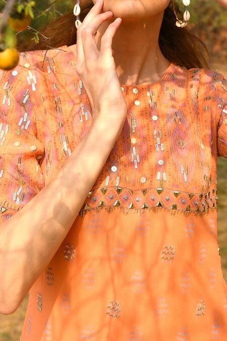 Buy_Surbhi Gupta_Peach Georgette Round Embroidered Kurta And Dhoti Pant Set  _Online_at_Aza_Fashions