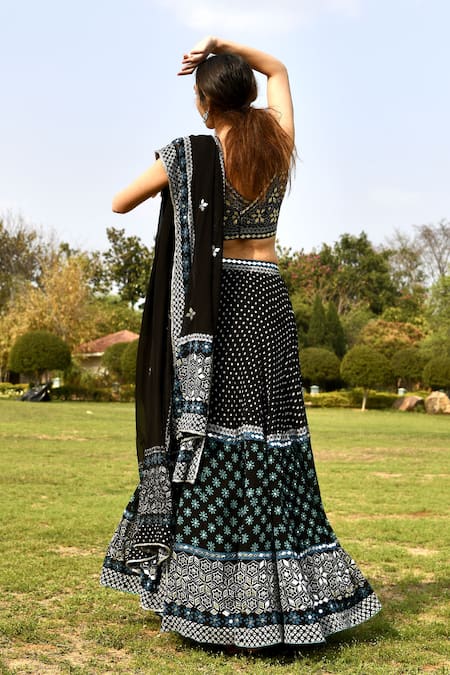 Surbhi Gupta Embroidered Lehenga Set 