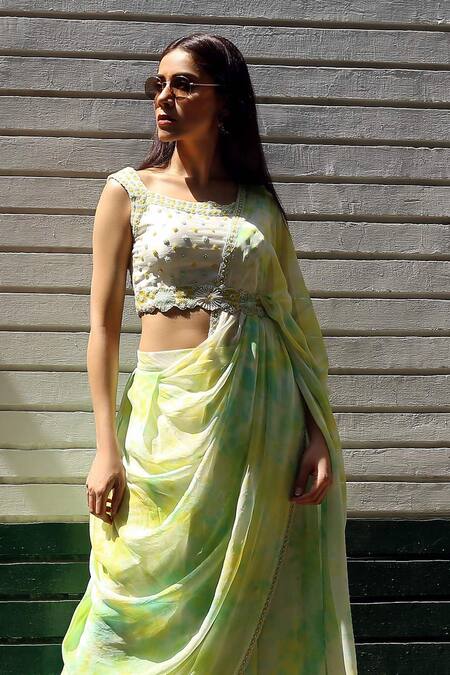 Shop Surbhi Gupta Green Georgette Tie-dye Pre-draped Saree With Blouse Online at Aza Fashions Shop_Surbhi Gupta_Green Georgette Tie-dye Pre-draped Saree With Blouse _Online_at_Aza_Fashions