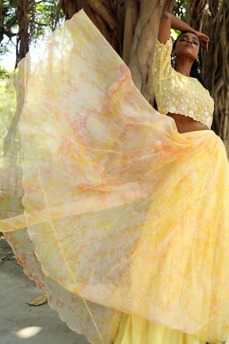 Surbhi Gupta_Yellow Organza Tie-dye Lehenga Set _Online_at_Aza_Fashions