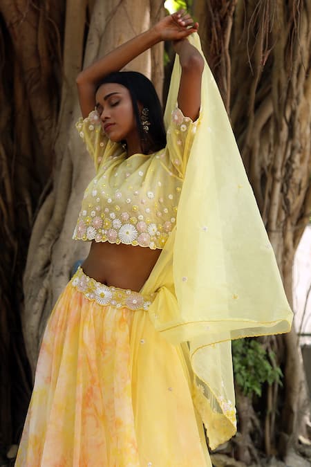 Shop_Surbhi Gupta_Yellow Organza Tie-dye Lehenga Set _Online_at_Aza_Fashions