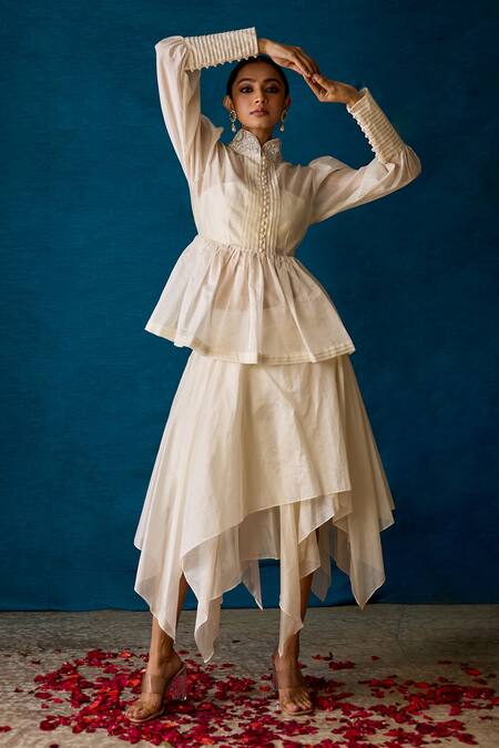 Buy Off White Silk Chanderi Dabka, Resham And Pearl High Amira