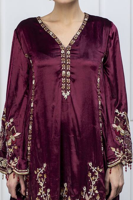 Buy Shian Maroon Velvet, Brocade Zardozi V Neck Kurta And Pant Set Online at Aza Fashions Buy_Shian_Maroon Velvet, Brocade Zardozi V Neck Kurta And Pant Set _Online_at_Aza_Fashions