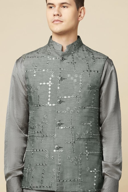 Shop Spring Break Gray Cotton, Polyester Mirrors Embroidered Grey Bundi And Kurta Set Shop_Spring Break_Gray Cotton, Polyester Mirrors Embroidered Grey Bundi And Kurta Set