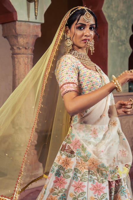 Sabyasachi's Bridal Collection Is All About Red And We Are In Love | by Om  Grover | Medium