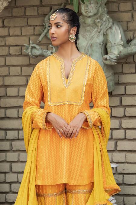 Nikasha_Yellow Cotton Silk, Handwoven Banarasi Notched Kurta Set _Online_at_Aza_Fashions