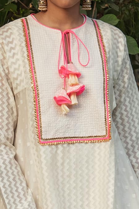 Shop_Nikasha_White Handwoven Banarasi Round Kurta And Palazzo Set _Online_at_Aza_Fashions