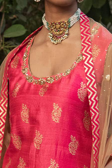 Nikasha_Pink Raw Silk, Crepe Scoop Neck Printed Kurta Set _Online_at_Aza_Fashions