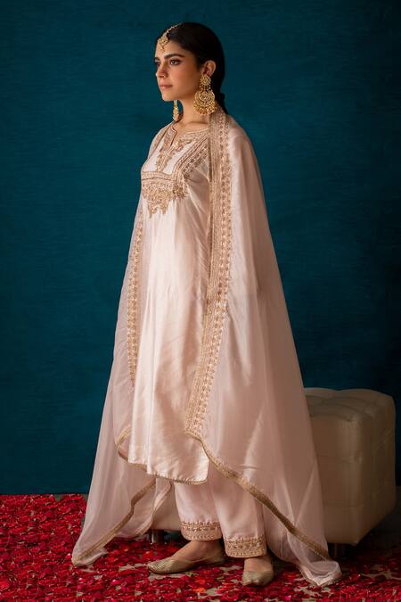 Soha By Harleen And Sona_Pink Kurta And Palazzo Bamberg  Dupattatabby Asra Embroidered Set _Online_at_Aza_Fashions