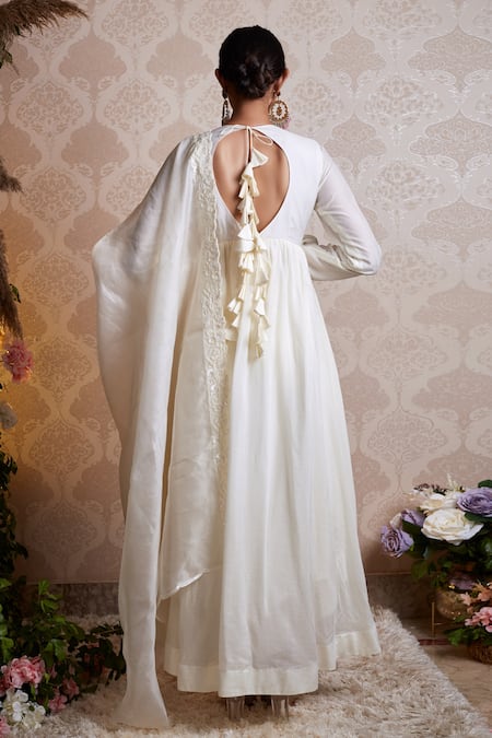 Shop Soha By Harleen And Sona Off White Anarkali Muslin Pant Malai Cotton Dupatta Zahra Asymmetric Set at Aza Fashions Shop_Soha By Harleen And Sona_Off White Anarkali Muslin Pant Malai Cotton Dupatta Zahra Asymmetric Set _at_Aza_Fashions