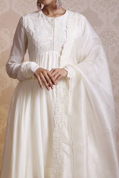 Shop Soha By Harleen And Sona Off White Anarkali Muslin Pant Malai Cotton Dupatta Zahra Asymmetric Set Online at Aza Fashions Shop_Soha By Harleen And Sona_Off White Anarkali Muslin Pant Malai Cotton Dupatta Zahra Asymmetric Set _Online_at_Aza_Fashions