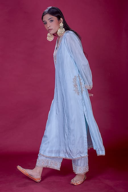 Soha By Harleen And Sona_Blue Tussar Silk Floral V Neck Zoya Embellished Kurta And Palazzo Set_Online_at_Aza_Fashions