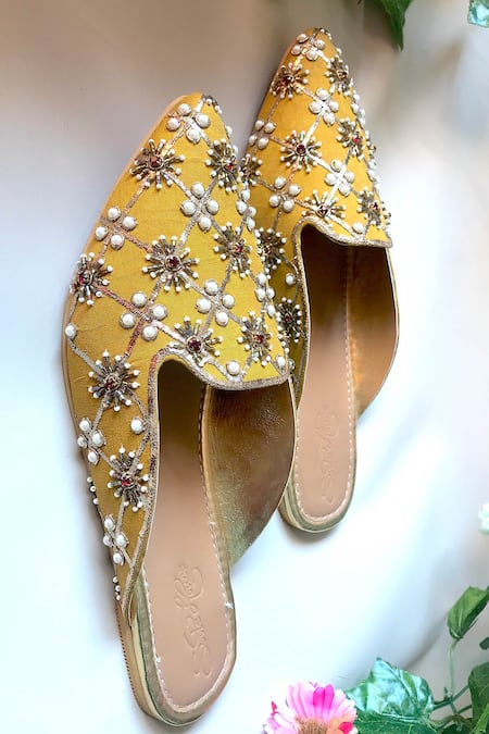 Sole House Yellow Pointed Toe Mules Online at Aza Fashions Sole House_Yellow Pointed Toe Mules _Online_at_Aza_Fashions