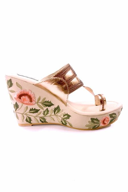 Sole House_Gold Embroidery Floral Kolhapuri Wedges _Online_at_Aza_Fashions