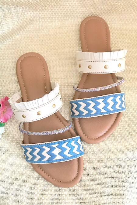 White discount fringe sandals