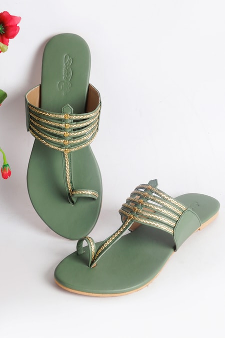 Women Stylish Kolhapuri Chappal, Ethnic Slippers & Flat Fashion Sandals  footwear - Ladies Hub