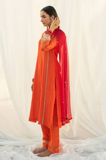 Shop Apeksha Jain Label Orange Chanderi, Crepe, Chiffon Thread , Knot Embroidered Kurta Set at Aza Fashions Shop_Apeksha Jain Label_Orange Chanderi, Crepe, Chiffon Thread , Knot Embroidered Kurta Set_at_Aza_Fashions