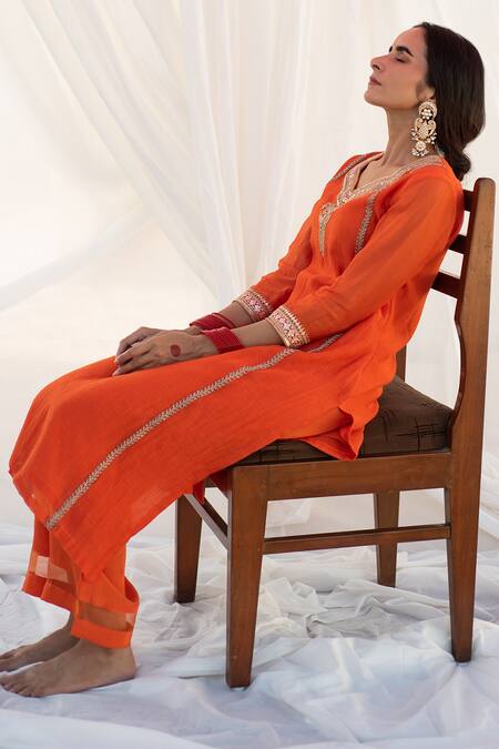 Apeksha Jain Label_Orange Chanderi, Crepe, Chiffon Thread , Knot Embroidered Kurta Set_Online_at_Aza_Fashions