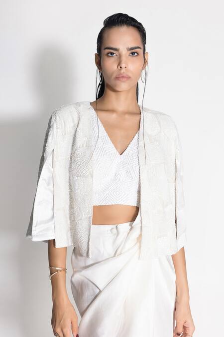 Shop_431-88 By Shweta Kapur_White Silk Cut Work V-neck Pre-draped Saree And Cutdana Cape Set_Online_at_Aza_Fashions