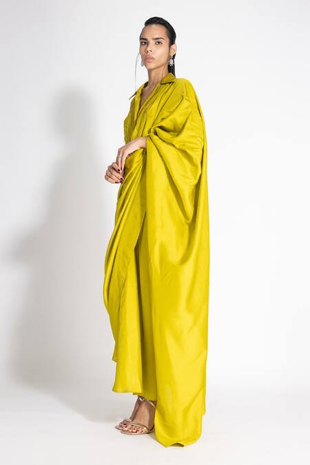 Shop 431-88 By Shweta Kapur Green Silk Cut Work Collared Masai Godet Saree With Kyra Top Online at Aza Fashions Shop_431-88 By Shweta Kapur_Green Silk Cut Work Collared Masai Godet Saree With Kyra Top_Online_at_Aza_Fashions