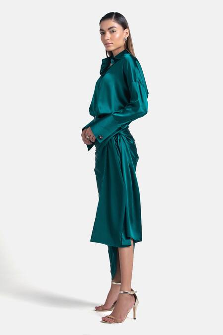 Buy 431-88 By Shweta Kapur Green Silk Satin Stones Collared Star Luxe Button Down Shirt Online at Aza Fashions Buy_431-88 By Shweta Kapur_Green Silk Satin Stones Collared Star Luxe Button Down Shirt_Online_at_Aza_Fashions