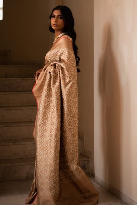 Buy_Priyanka Raajiv_White Silk Brocade Banarasi Woven Thread Saree  _Online_at_Aza_Fashions