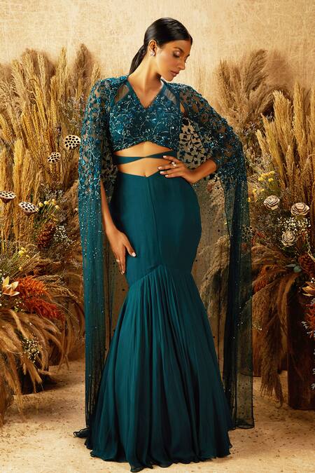 Shloka Khialani_Green Net, Crepe, Georgette V Neck Embroidered Cape And Lehenga Set _Online_at_Aza_Fashions