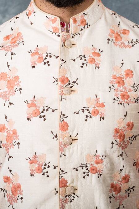 Shop Sarab Khanijou White Raw Silk Embroidered Bundi And Kurta Set Online at Aza Fashions Shop_Sarab Khanijou_White Raw Silk Embroidered Bundi And Kurta Set _Online_at_Aza_Fashions