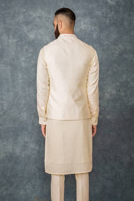 Shop Sarab Khanijou White Raw Silk Embroidered Bundi And Kurta Set at Aza Fashions Shop_Sarab Khanijou_White Raw Silk Embroidered Bundi And Kurta Set _at_Aza_Fashions