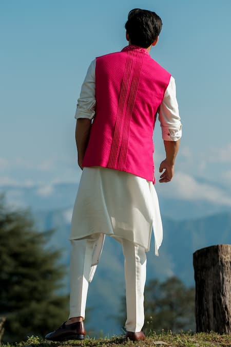 Shop Sarab Khanijou White Bhagalpuri Silk And Moss Crepe Thread Embroidery & Sequin Bundi & Kurta Set at Aza Fashions Shop_Sarab Khanijou_White Bhagalpuri Silk And Moss Crepe Thread Embroidery & Sequin Bundi & Kurta Set _at_Aza_Fashions