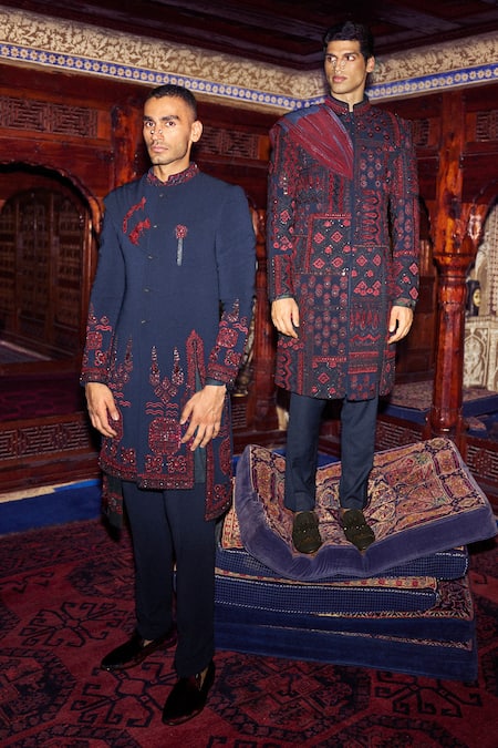 Sarab Khanijou Blue Sandwash Embroidery Floral And Geometric Kurta & Pant Set 